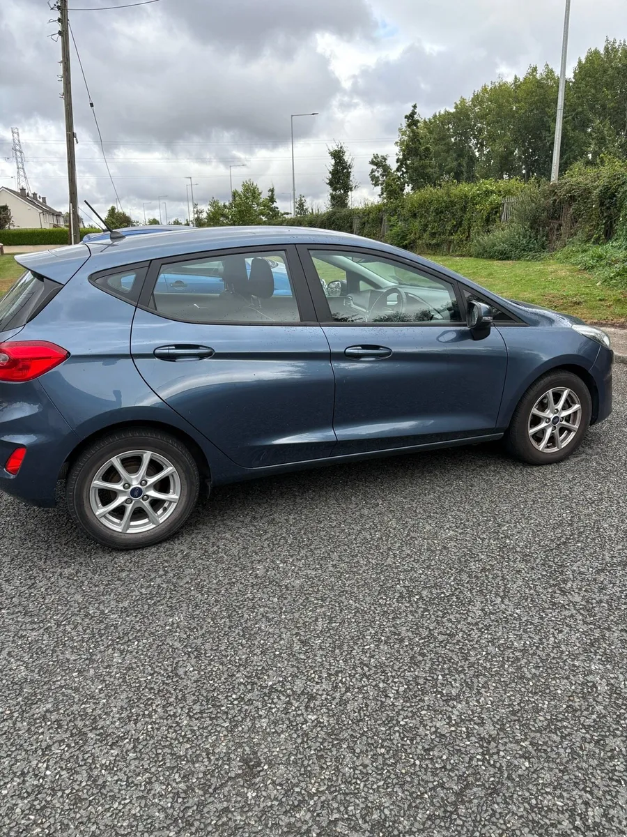 Ford fiesta - Image 4