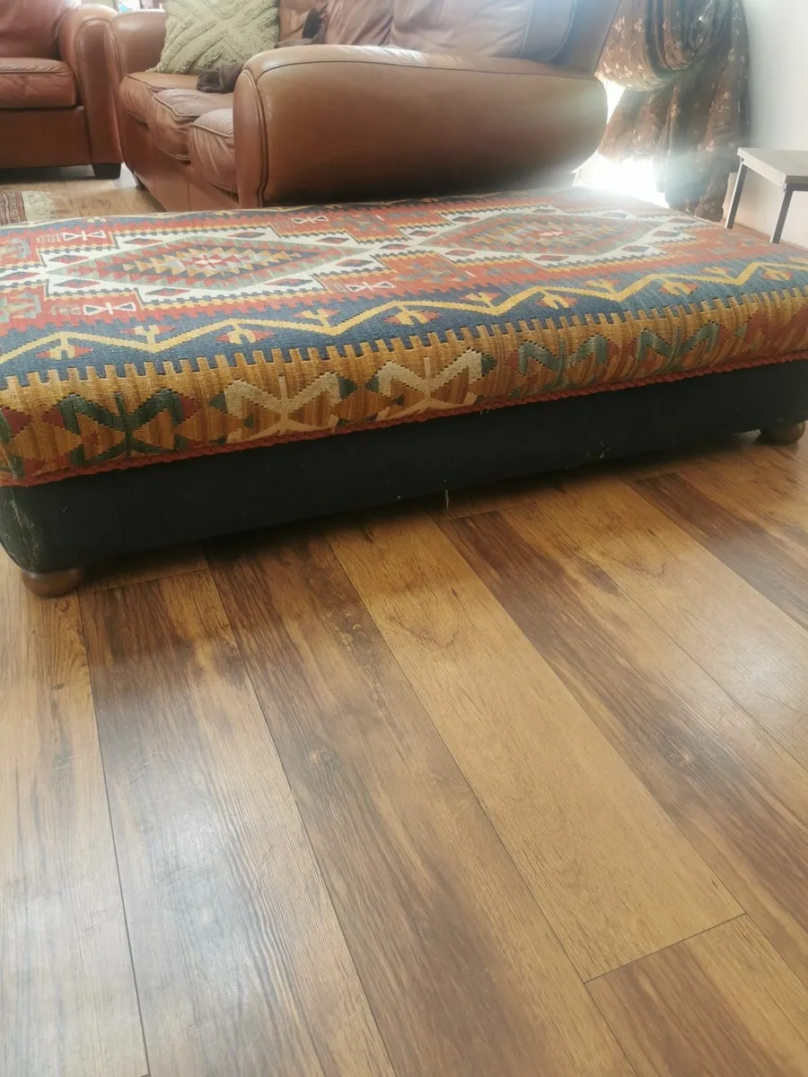 Large Ottoman - Image 2
