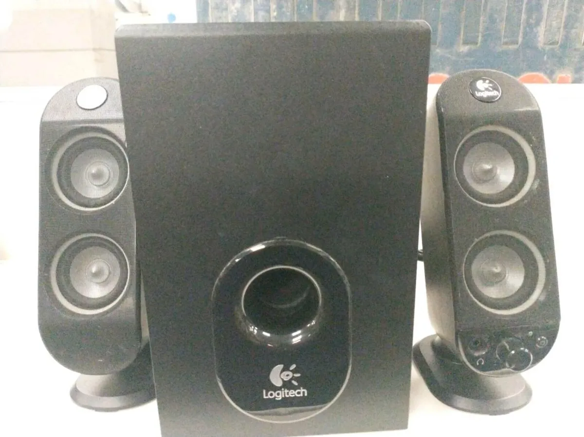 Logitech X-230 2.1 Speaker System