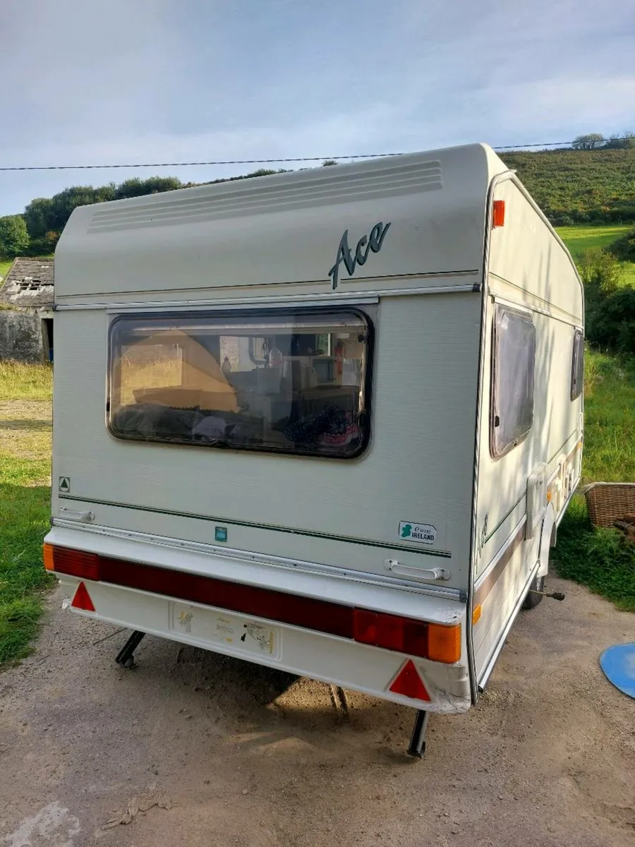 Caravan - Image 4