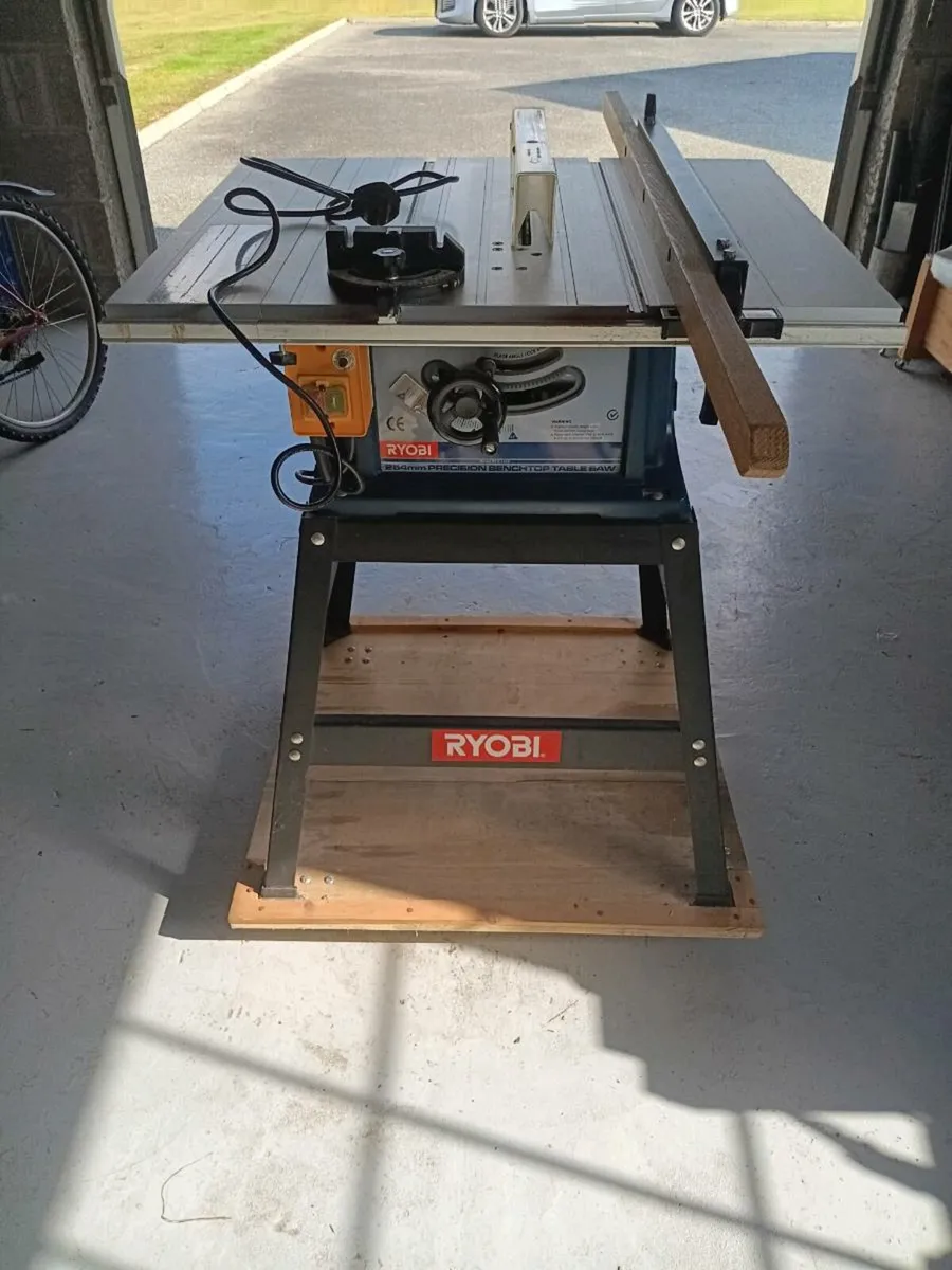 Ryobi 254mm table saw