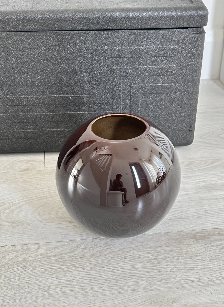 DFS home decor - Image 1