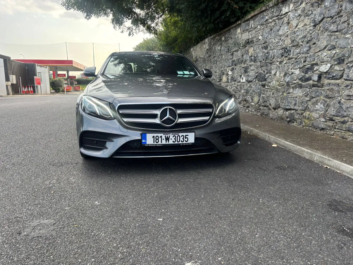 Mercedes-Benz E-Class 2018 E220 D AMG LINE 4DR A - Image 3