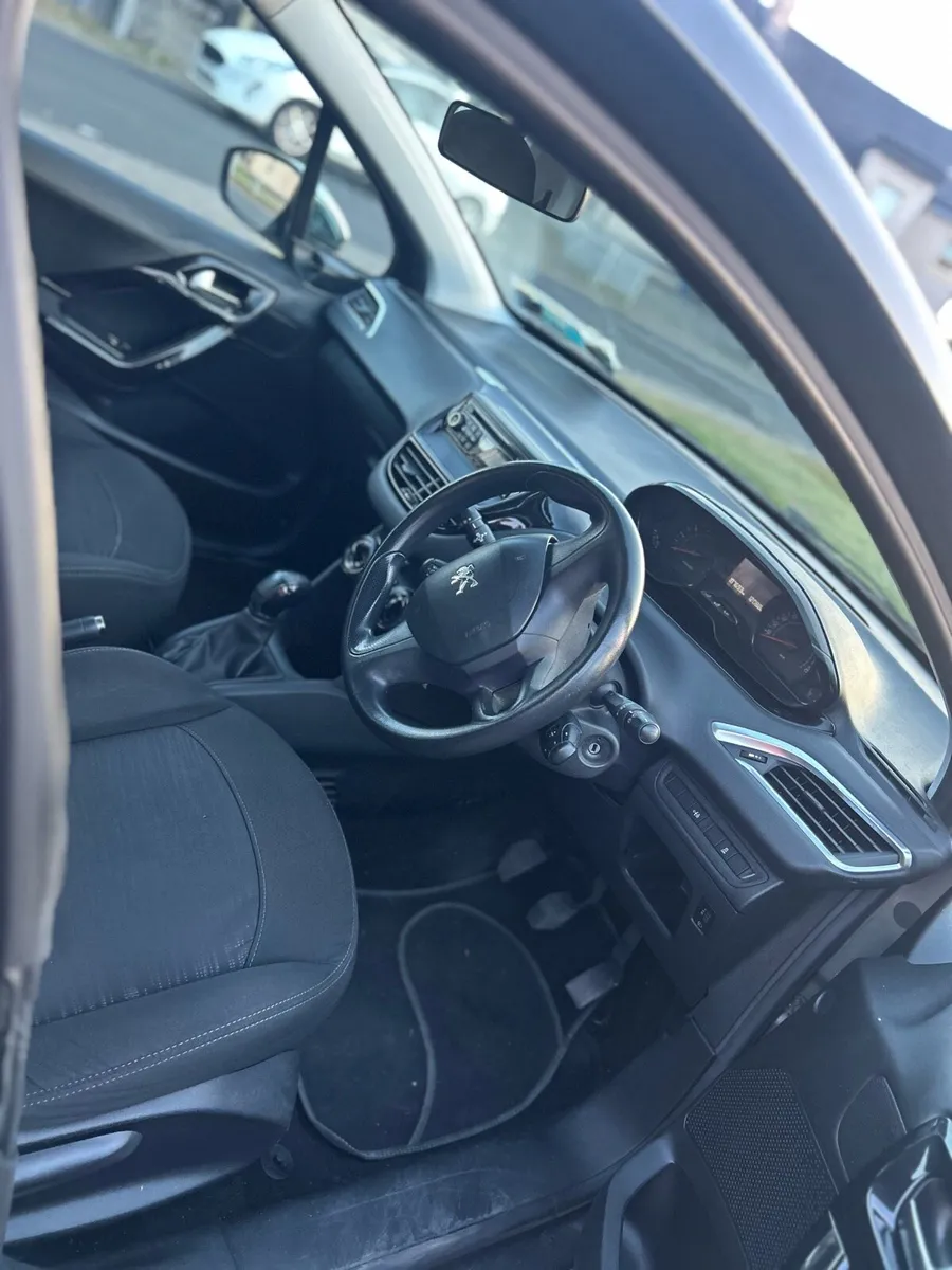 Peugeot 208 1.2 petrol FULL YEAR NCT AND TAX - Image 3