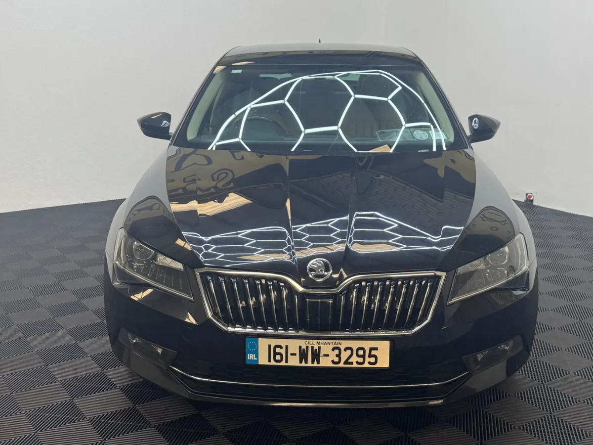 2016 Skoda Superb 2.0 diesel - Image 4
