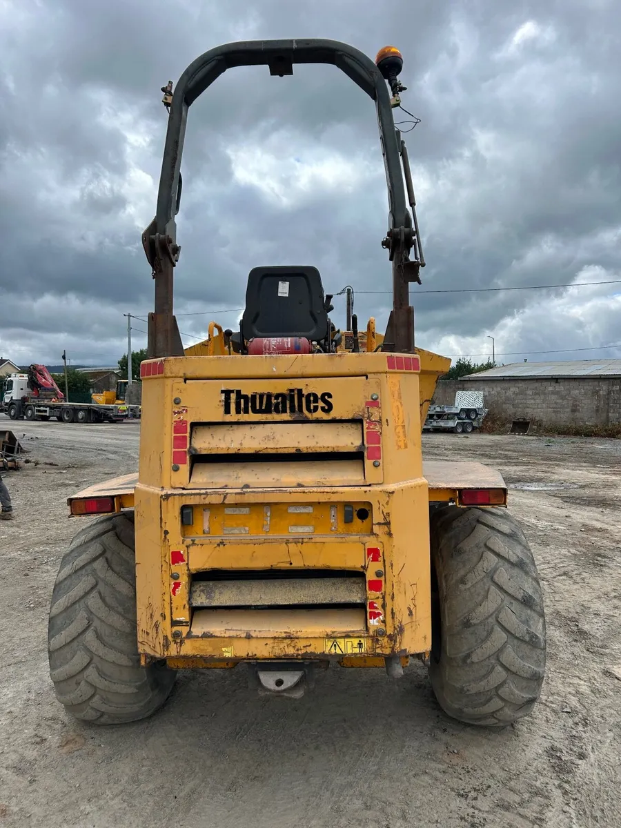 For sale Thwaites 9 ton swivel - Image 2