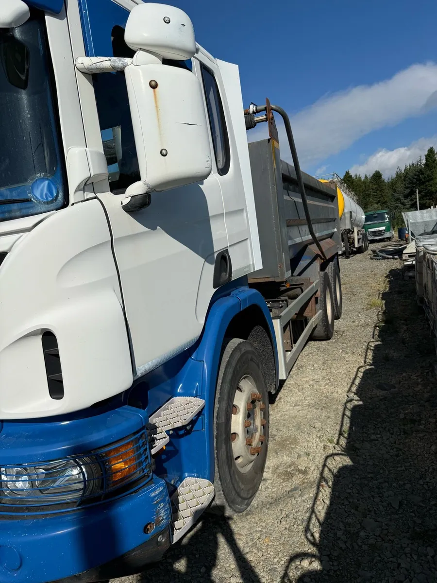 Scania tipper - Image 2