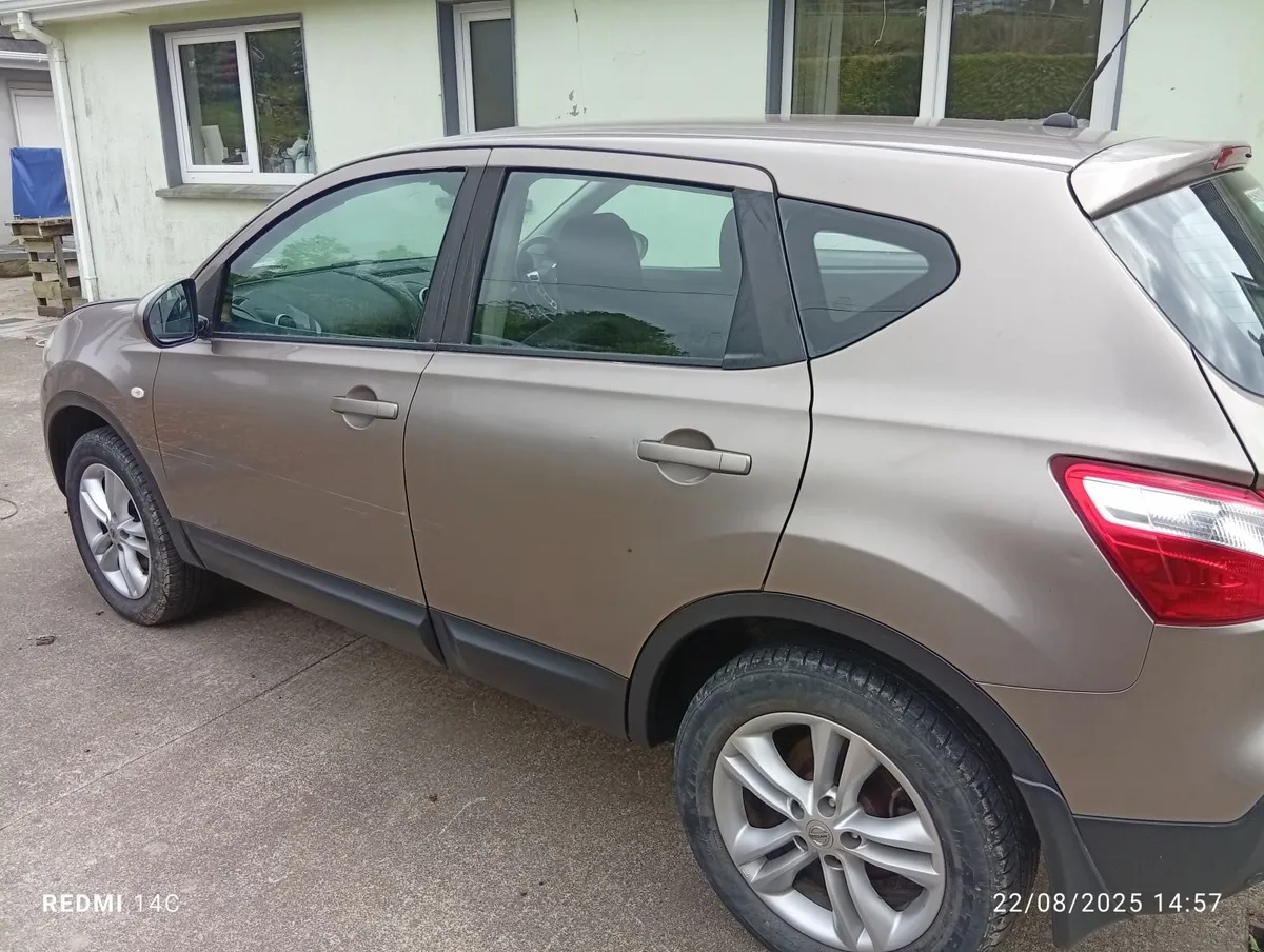 Nissan Qashqai 2011 - Image 1