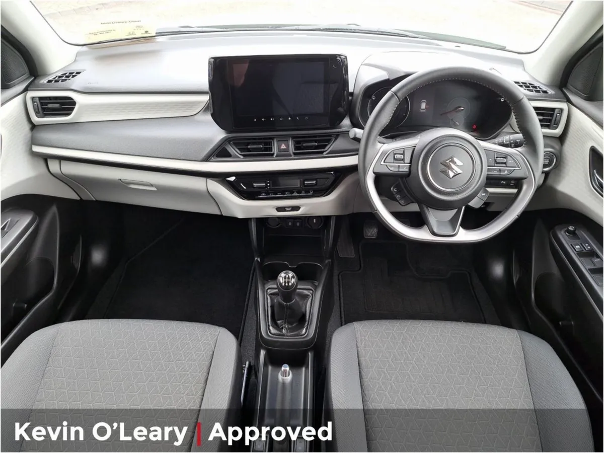 Suzuki Swift 1.2 Hybrid Motion - Image 2