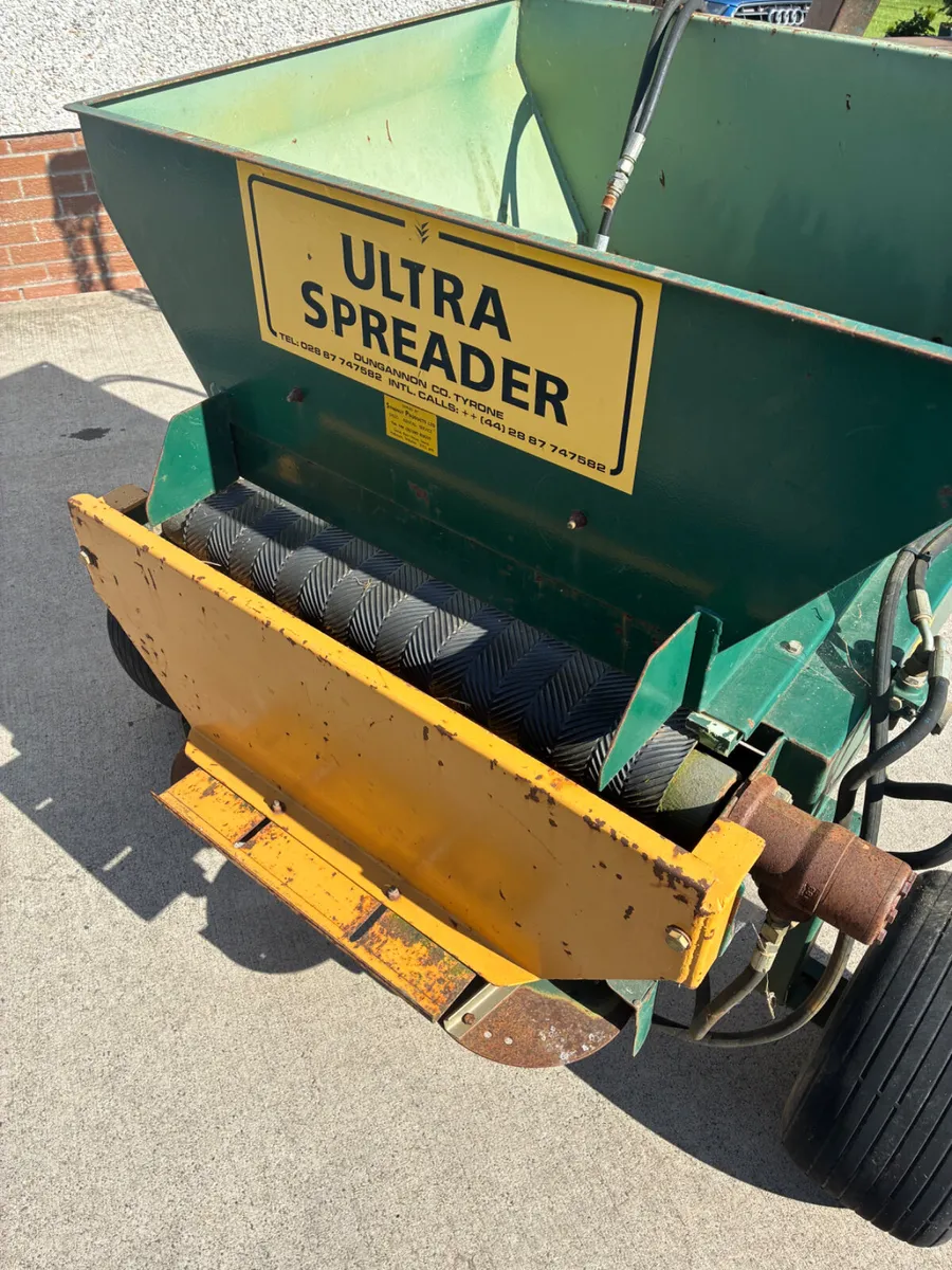 Ultraspread sand spreader suit small tractor - Image 4