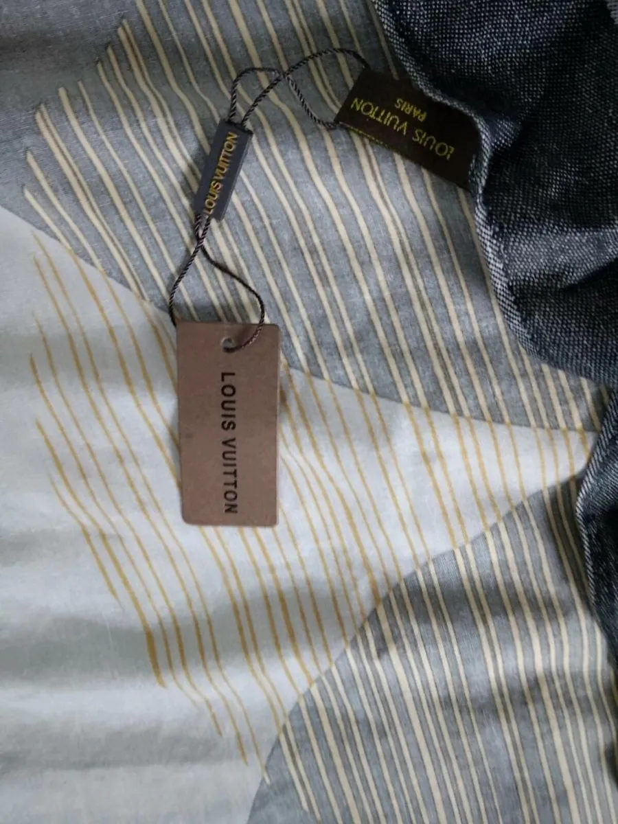 Women's Scarf - Image 3