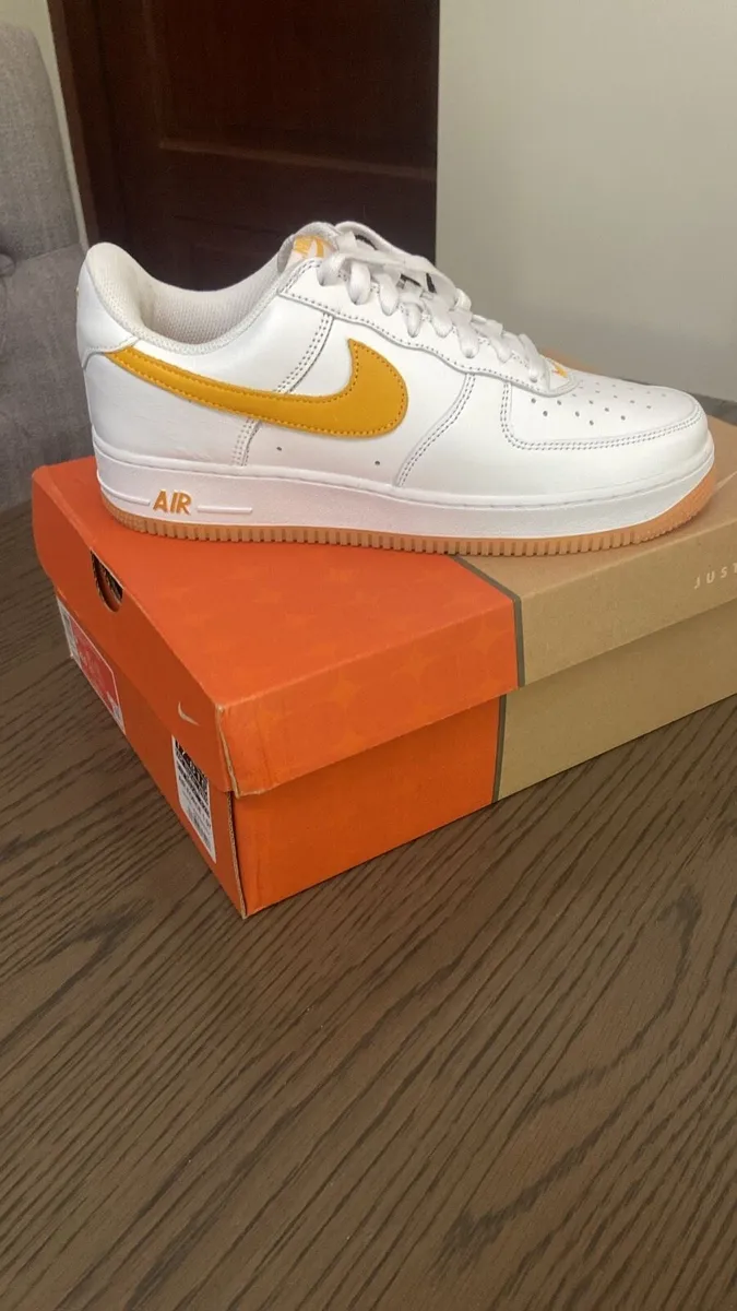 Trainers - Image 1