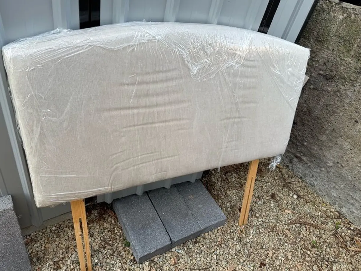 4ft 6 headboard - Image 1