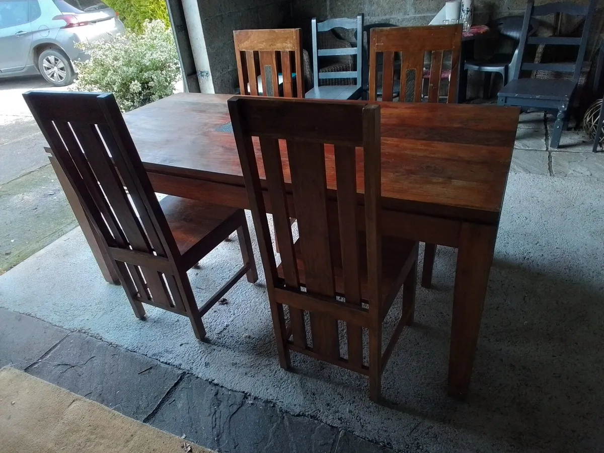 Heavy duty table and 4 chairs - Image 3