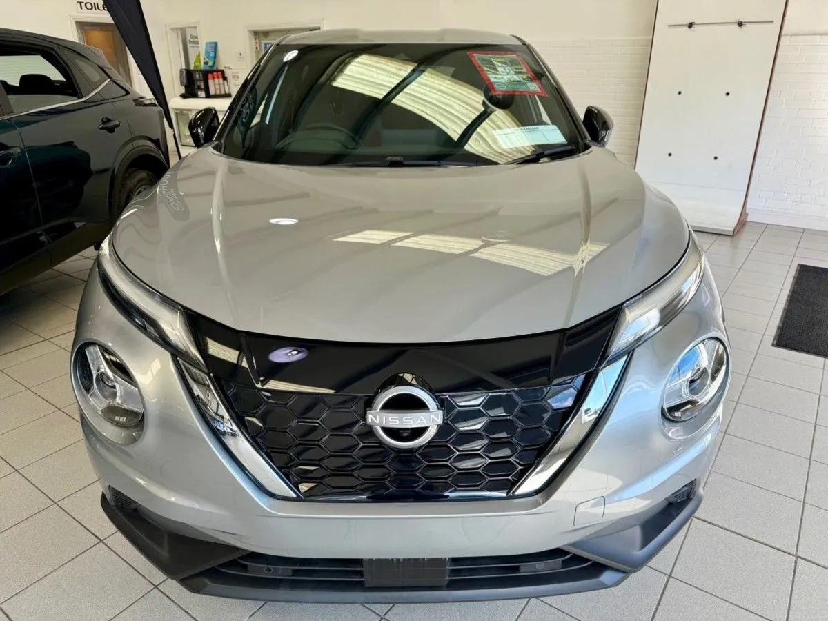 Nissan Juke Hybrid SVE PRE REG Save  1 000 s - Image 4