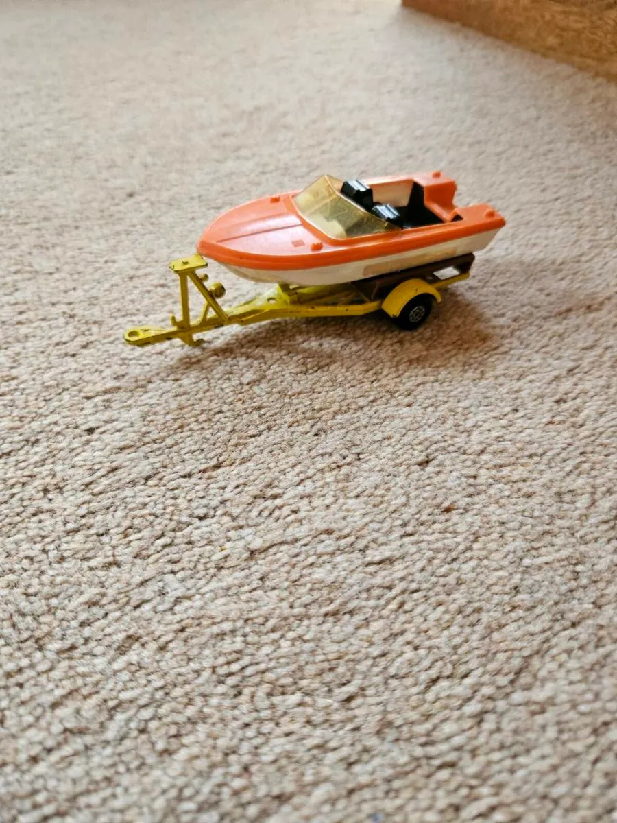 Matchbox 1970's Speedboat and Trailer - Image 2