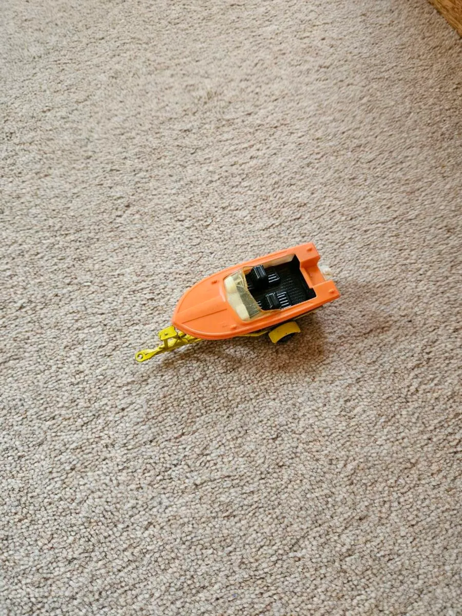 Matchbox 1970's Speedboat and Trailer - Image 3