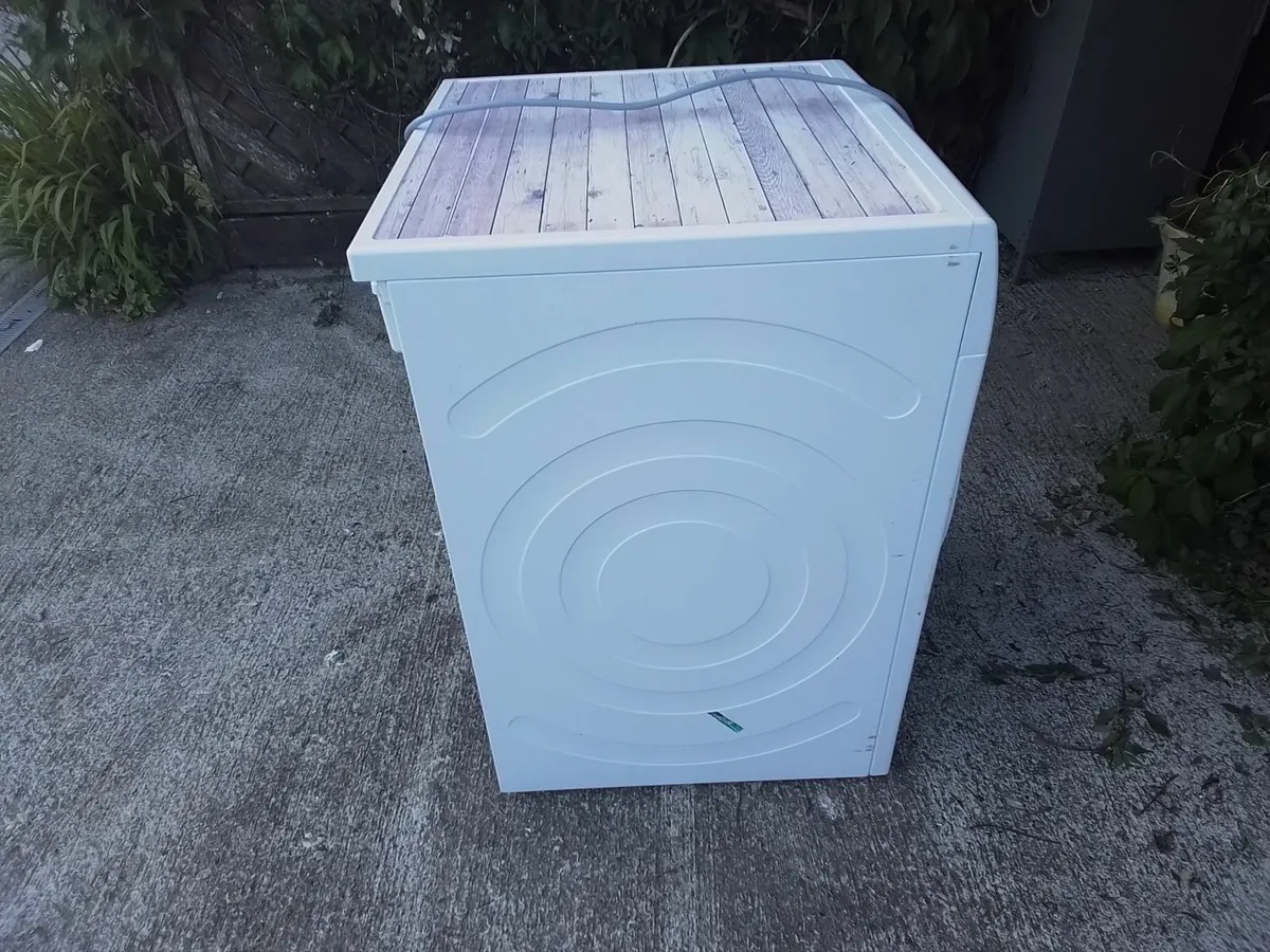 Bosch condencing dryer - Image 1