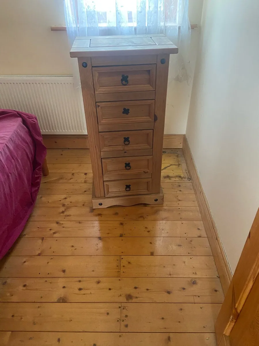 Bedroom furniture - Image 2