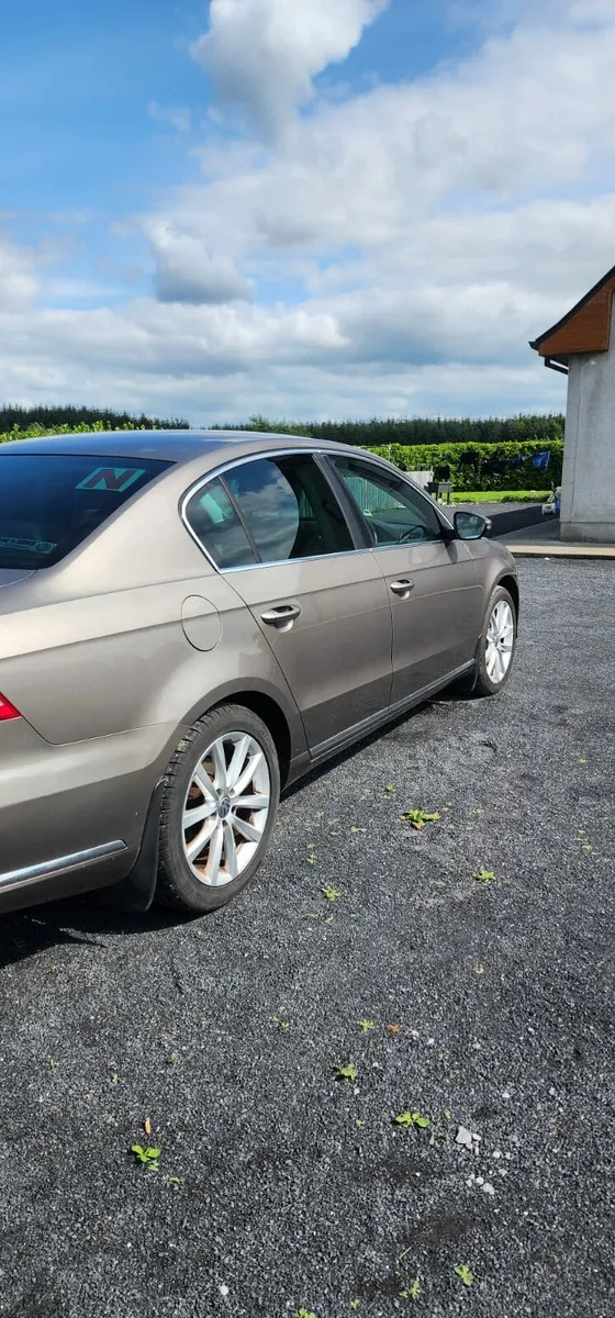 2011 Volkswagen passat 1.6l - Image 3
