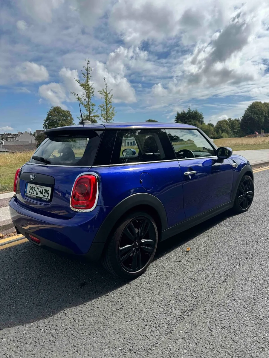Mini Cooper One 2020 - Image 1