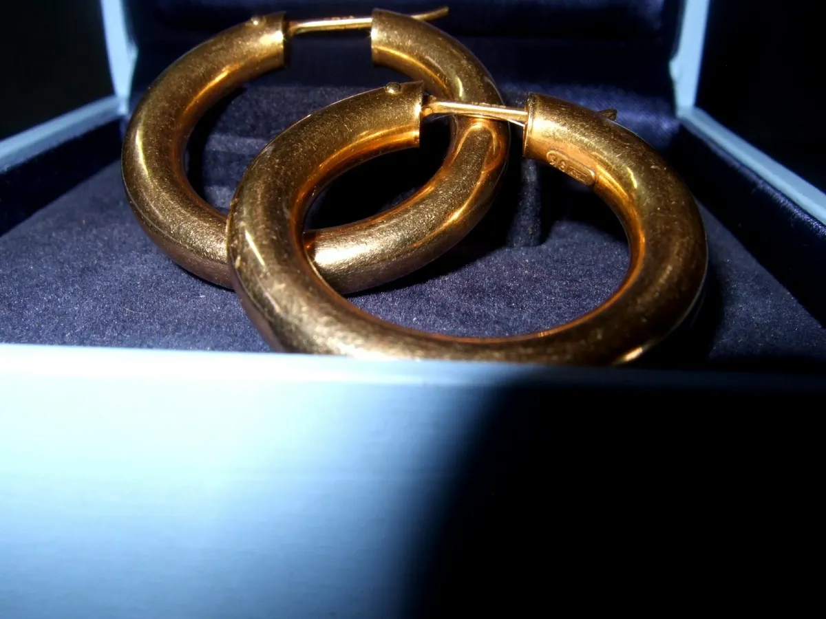 Vintage Hallmarked 9ct Gold Hoops - Image 2