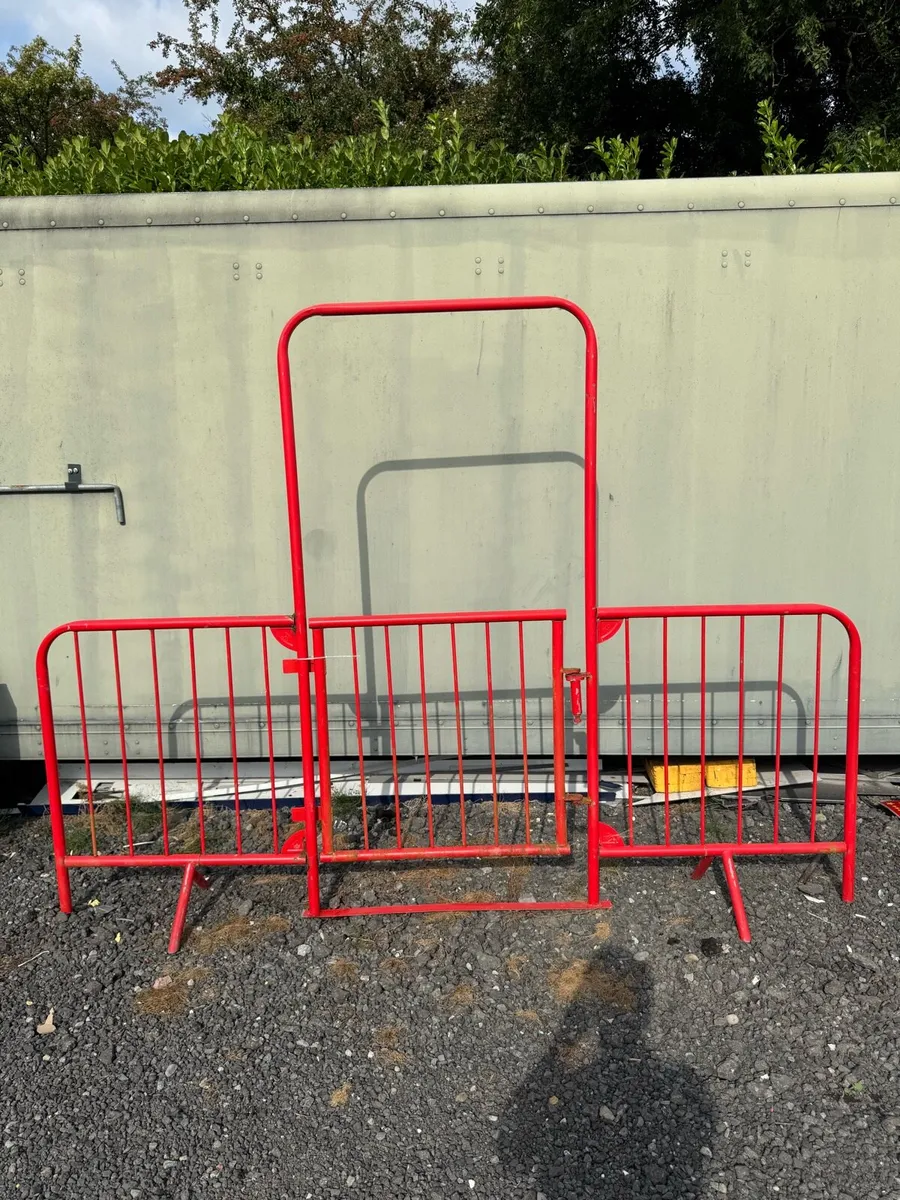 Crowd control entrance gates - Image 1