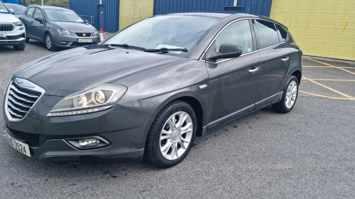 Chrysler Delta 1.4petrol  2012 - Image 3