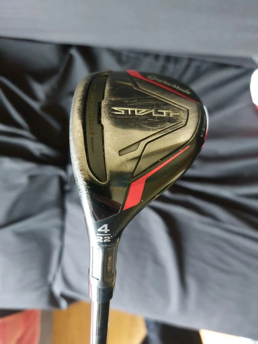 Taylormade stealth 4 hybrid - Image 1