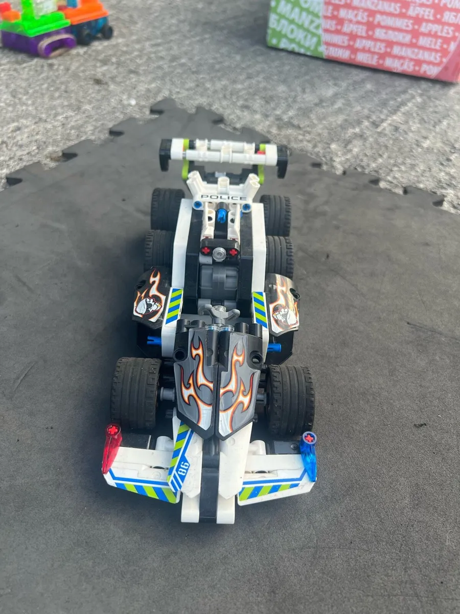 Lego technic getaway racer - Image 1
