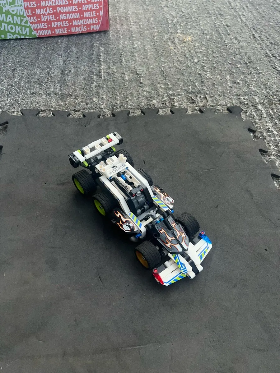 Lego technic getaway racer - Image 3