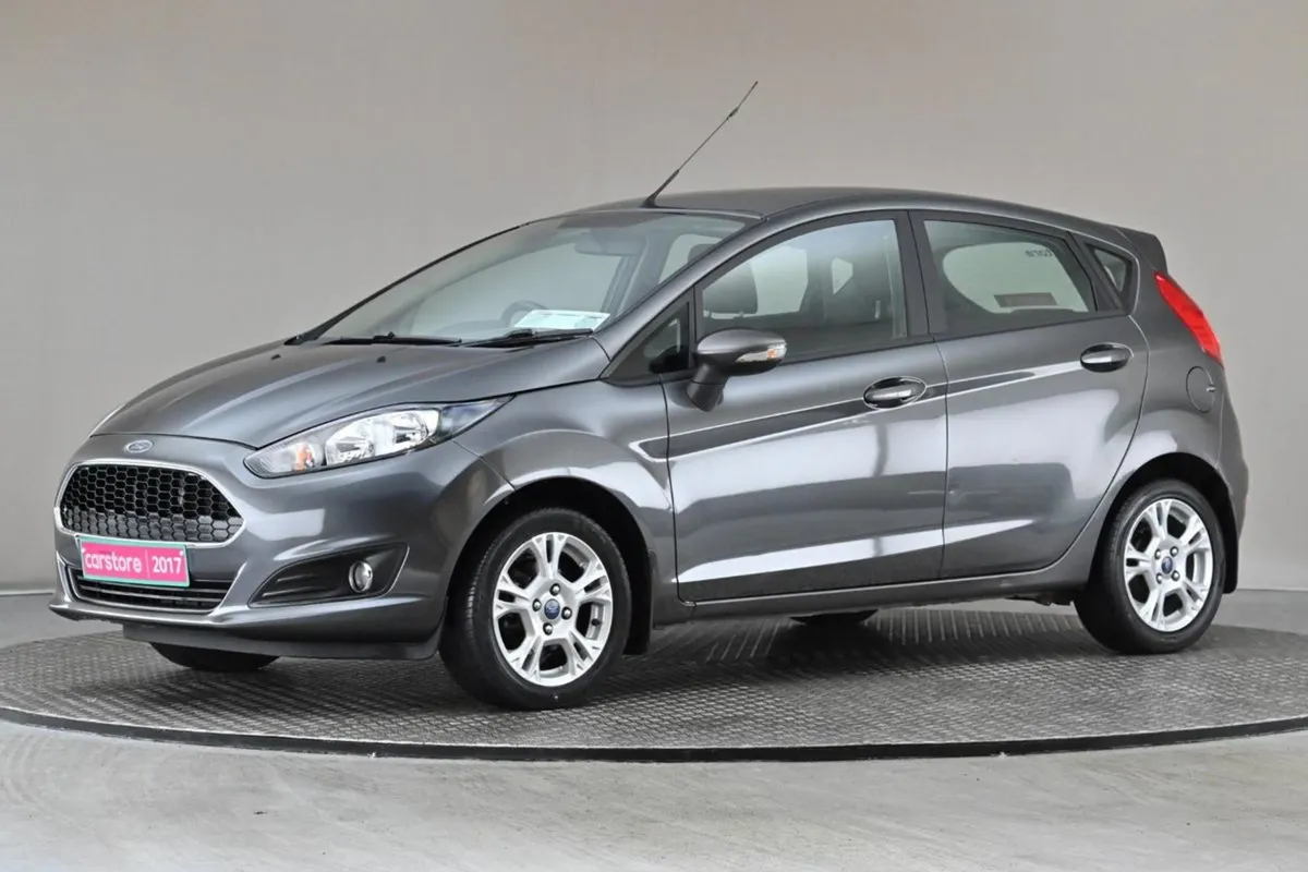 Ford Fiesta 1.0 Zetec 65bhp 5spd - Image 4