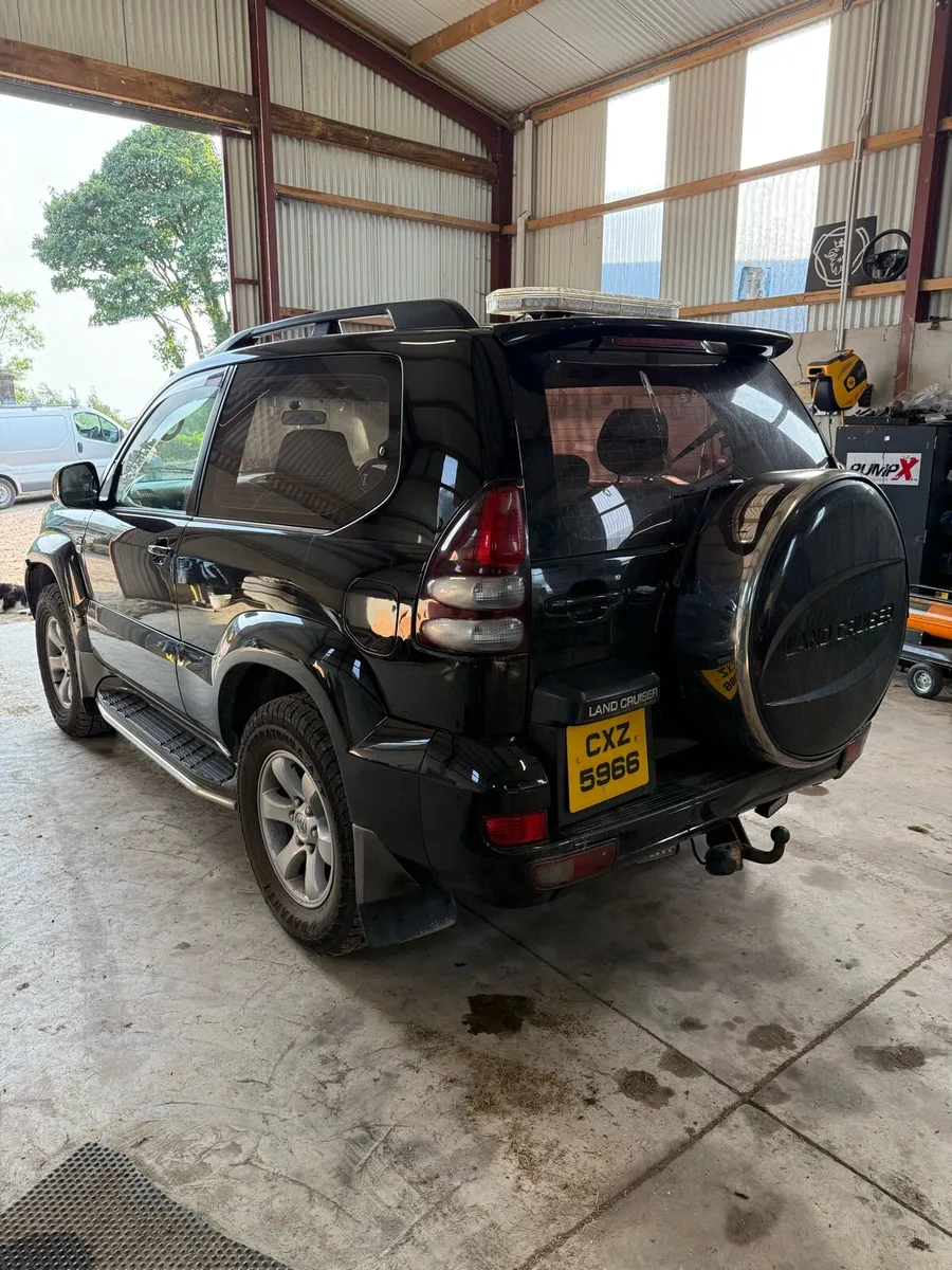2004 Toyota Landcruiser - Image 3