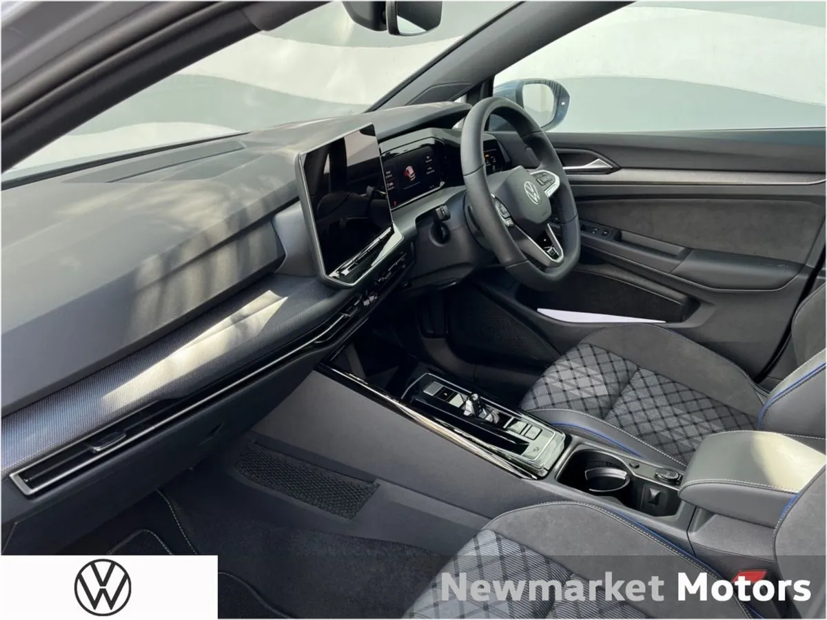 Volkswagen Golf R-line 2.0tdi 150BHP DSG Automatic - Image 4