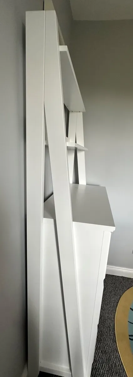 Chest of drawers - Image 2