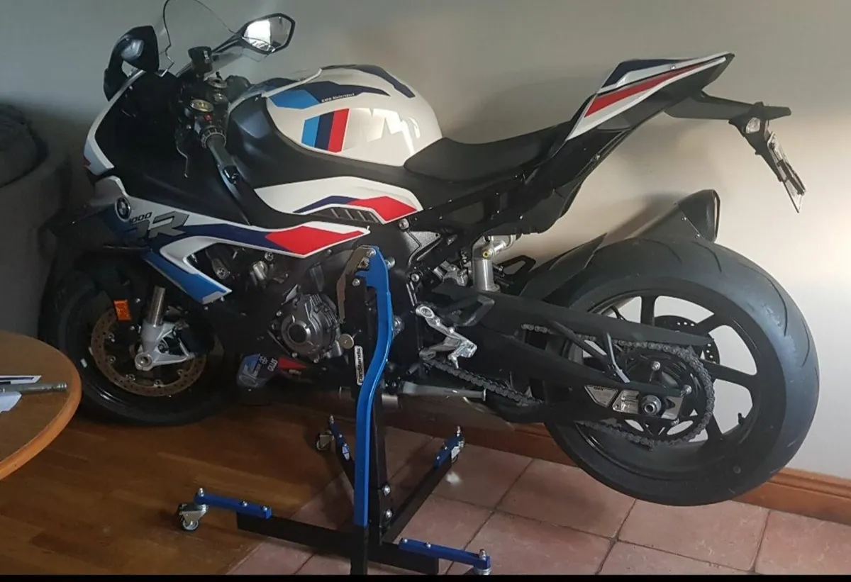 M1000RR   2021 - Image 4