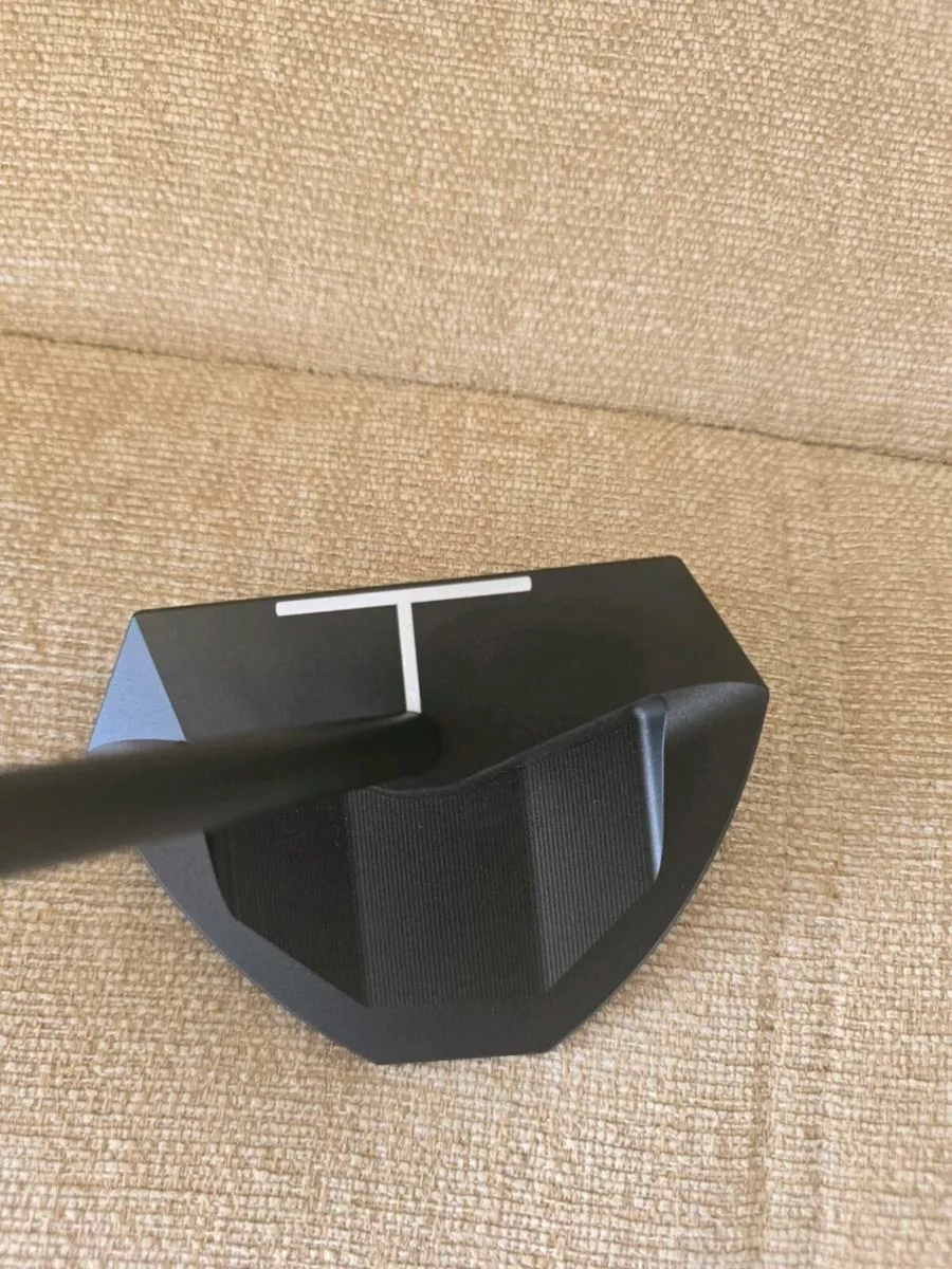 Golf - Image 1