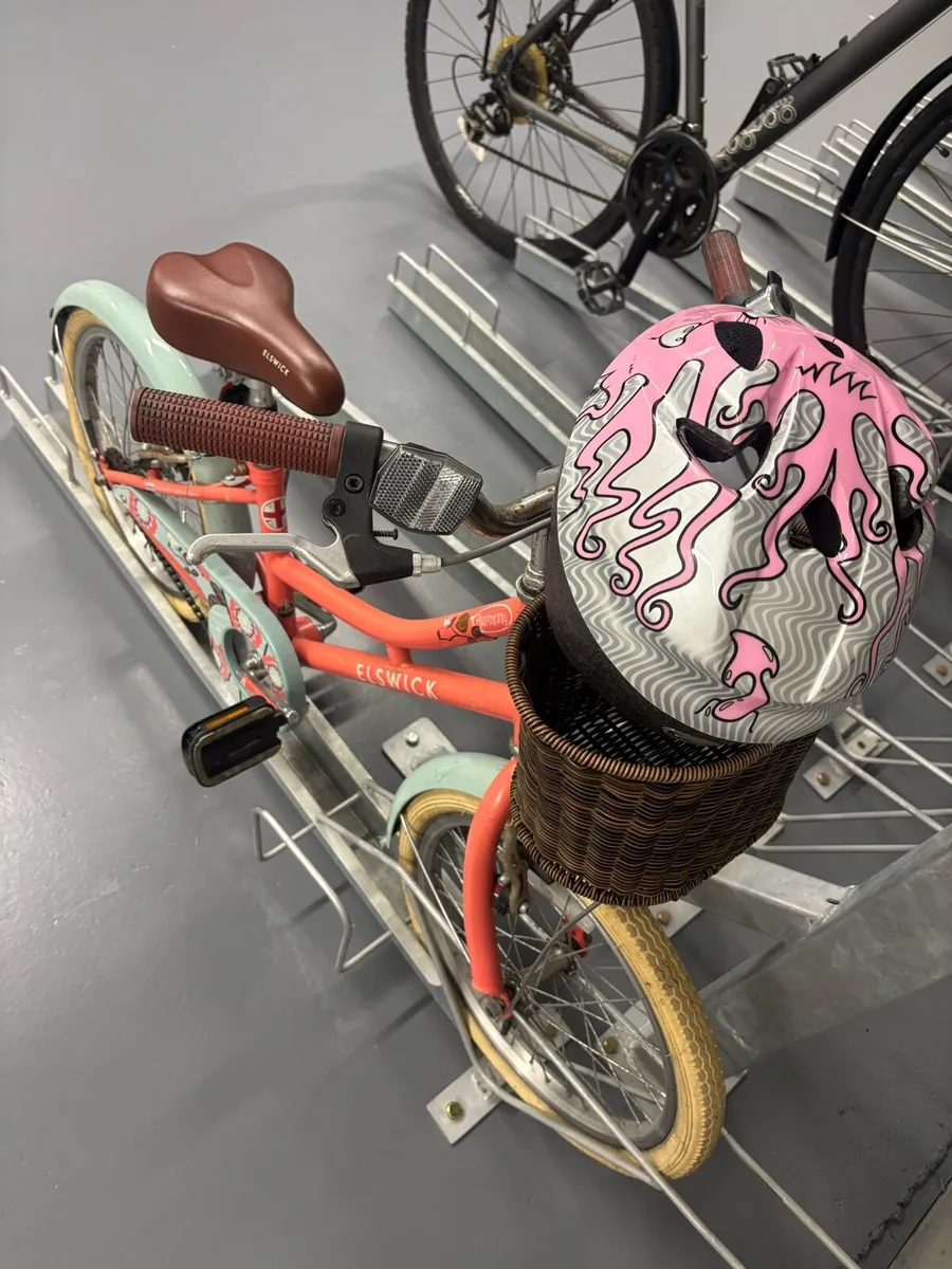 Child's Bike - Image 2