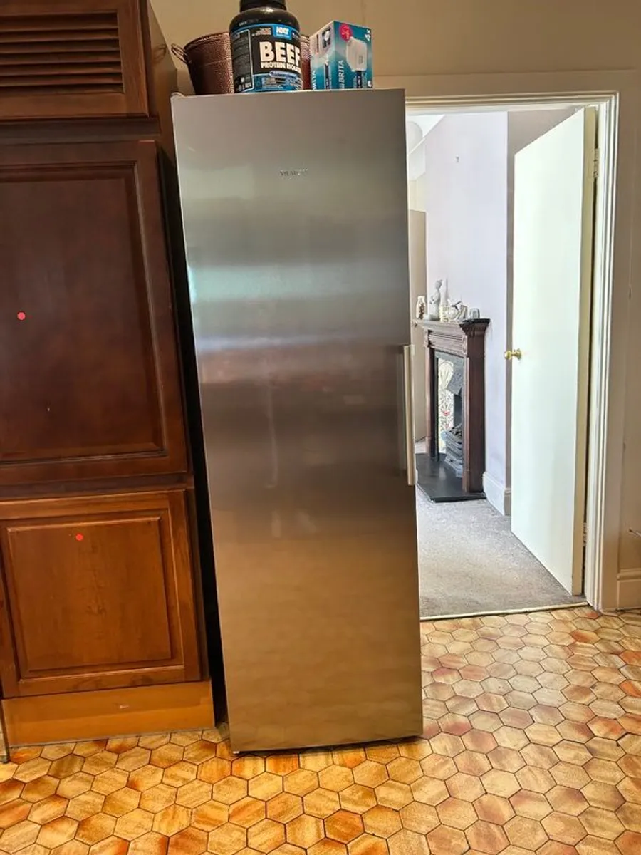 Siemens Larder Fridge - Image 4