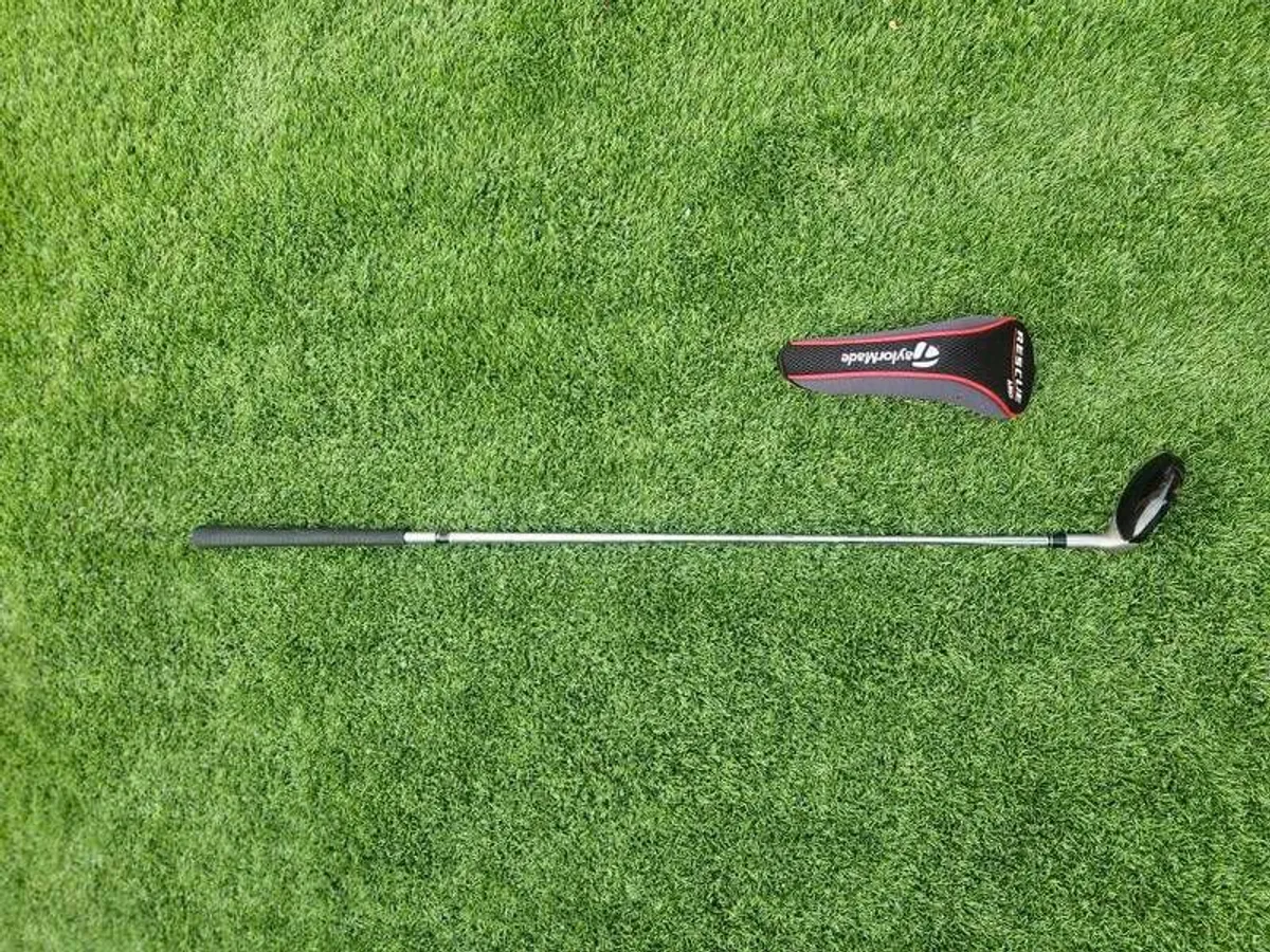 Taylormade Rescue Mid 22 degree - Image 2
