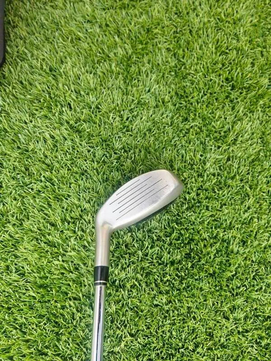 Taylormade Rescue Mid 22 degree - Image 3