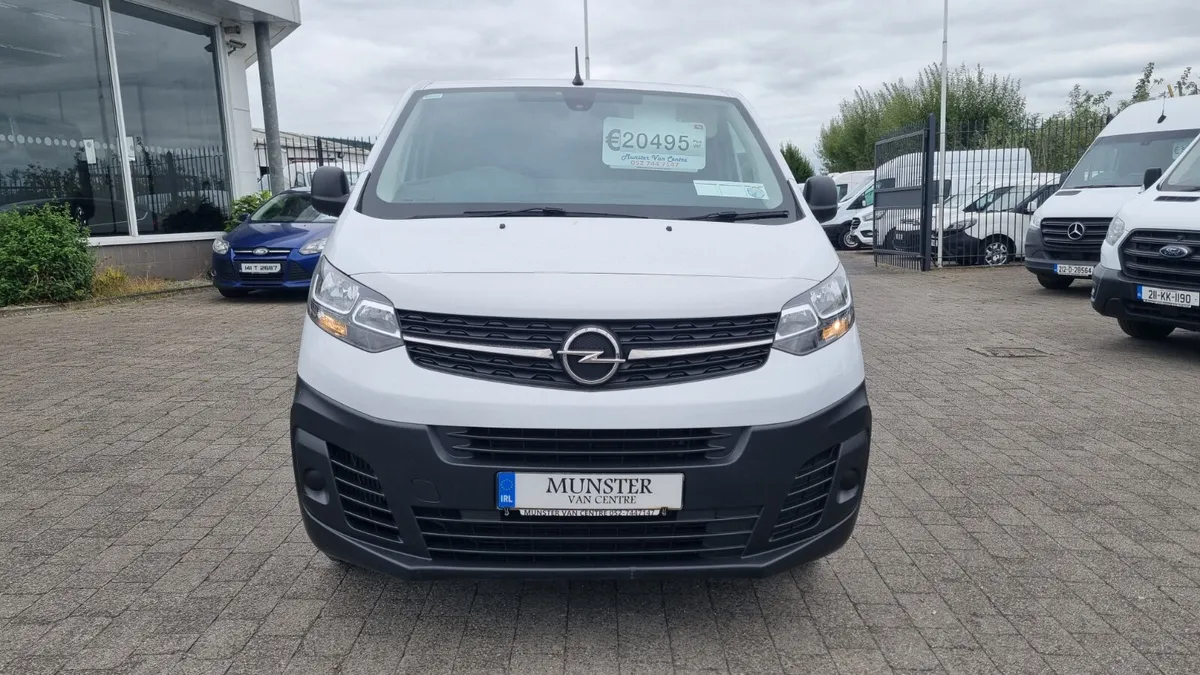 231 OPEL VIVARO LWB 1 OWNER ONLY 85K KMS WITH A/C - Image 3