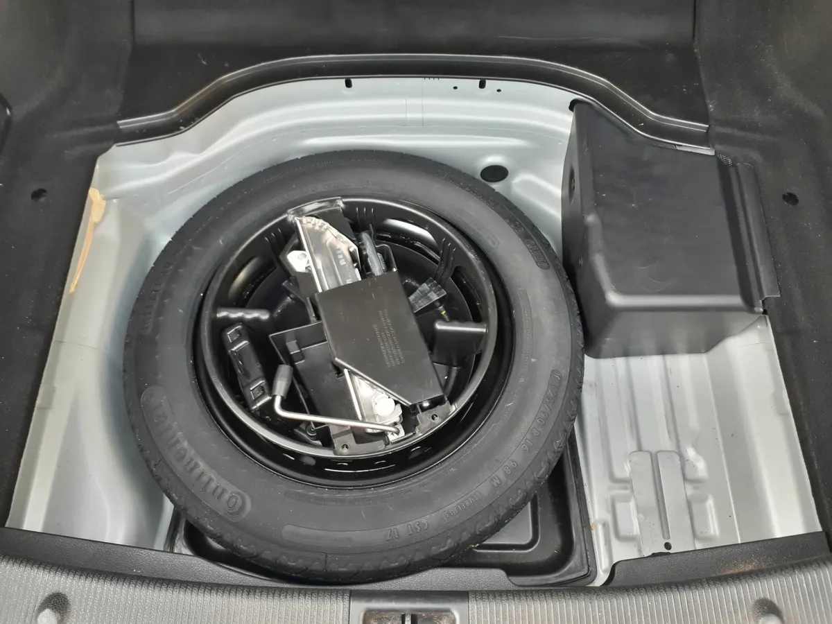 Mercedes-Benz C-Class 2013 - Image 4