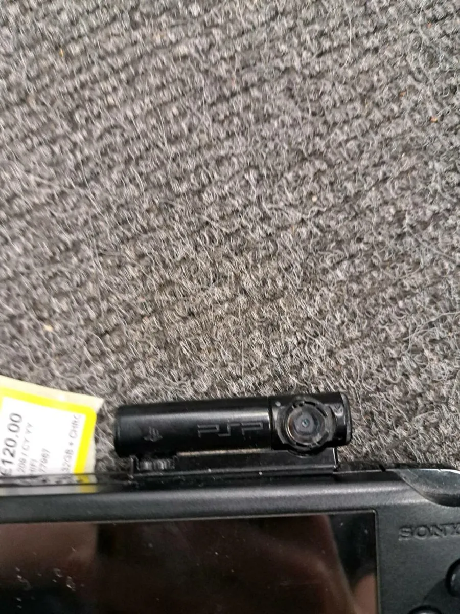 PSP 3100 With Camera - Image 3