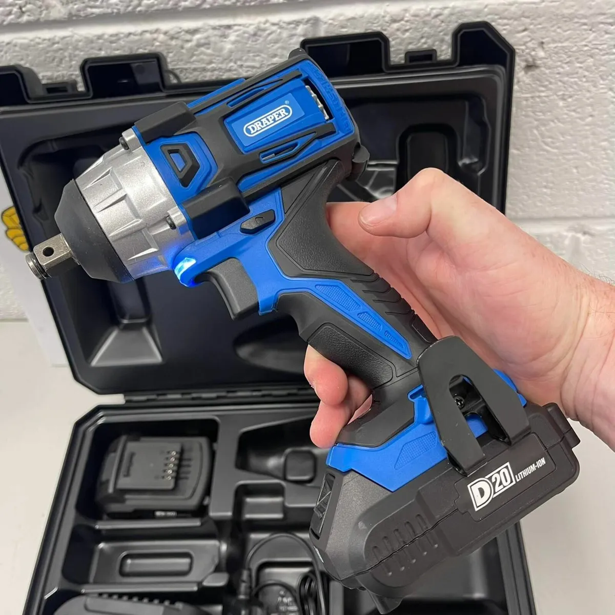 Draper D20 20V Brushless Impact Wrench, 1/2" - Image 1