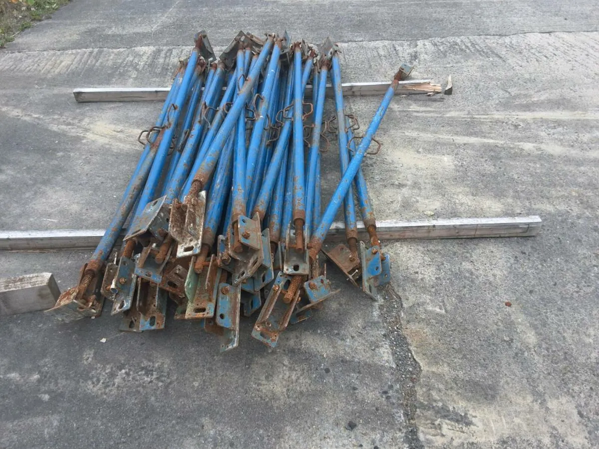 Push pull props - Image 1