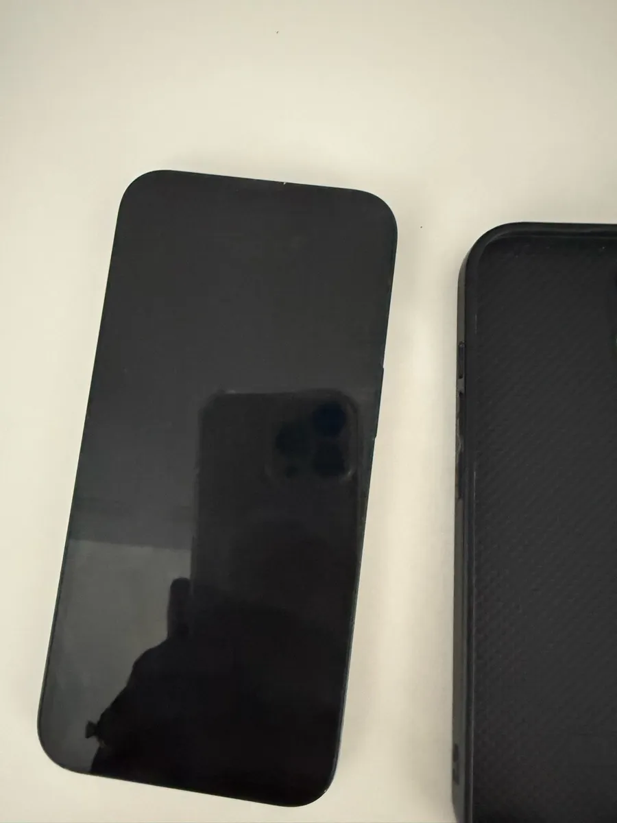 iPhone 13 Black - Image 2