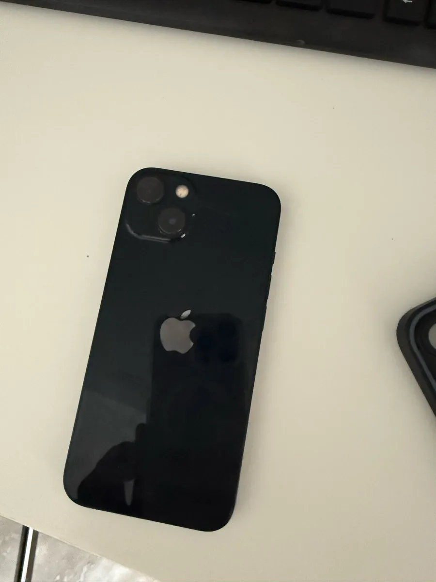iPhone 13 Black - Image 1