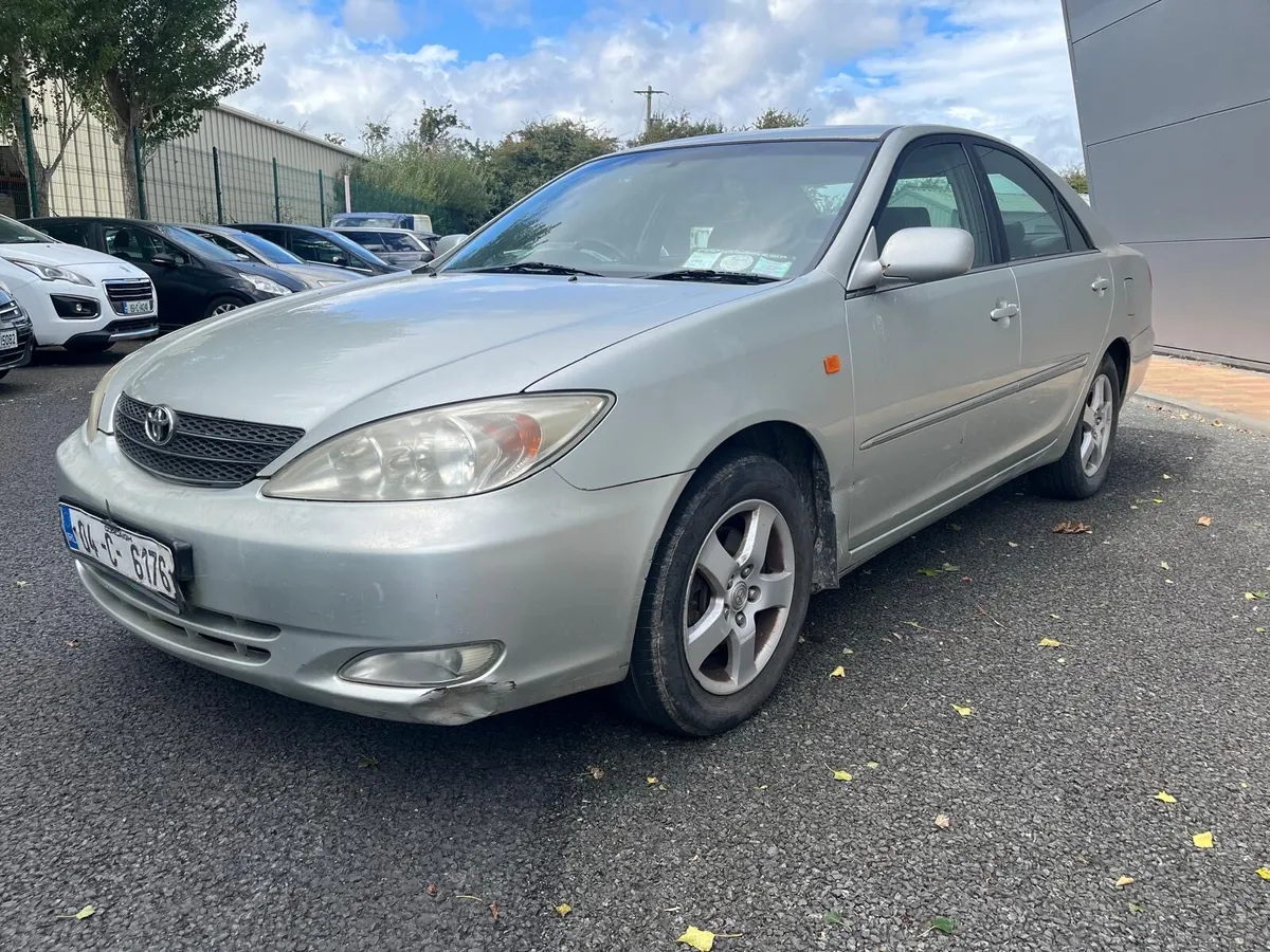 Toyota Camry - Image 2