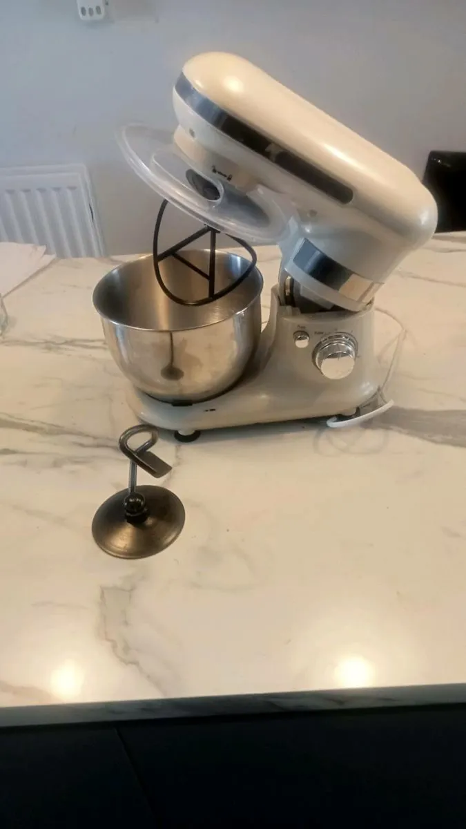 Food mixer - Image 1